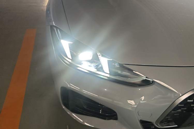 Used BMW 4 Series 2024 425i M Sport Package Right Front Headlight