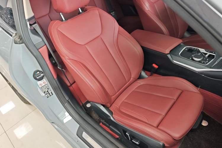 Used BMW 4 Series 2024 425i M Sport Package Right Front Seat