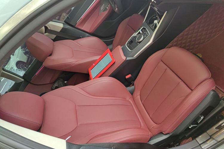 Used BMW 4 Series 2024 425i Gran Coupe M Sport Package Right Front Seat
