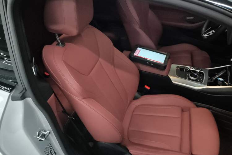 Used BMW 4 Series 2024 430i M Sport Night Edition Right Front Seat
