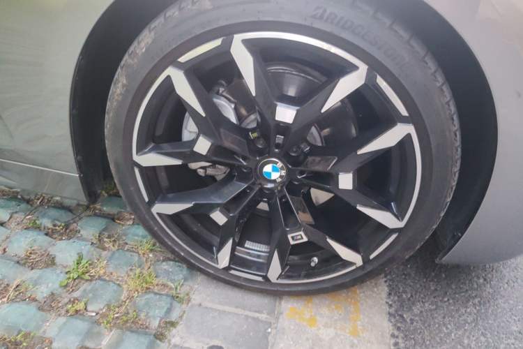 Used BMW 4 Series 2024 430i M Sport Night Edition Right Front Wheel Hub