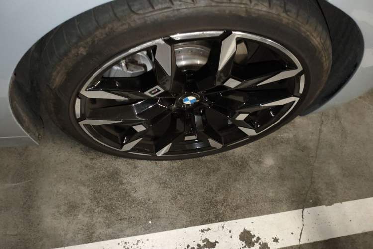 Used BMW 4 Series 2024 430i M Sport Night Edition Right Front Wheel Hub