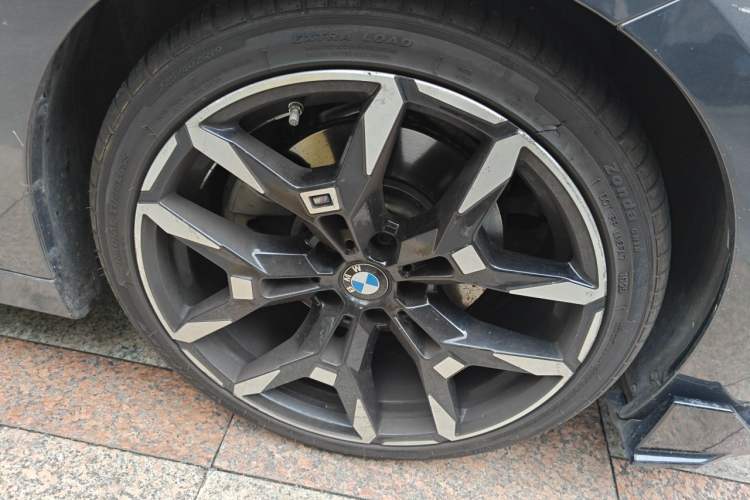 Used BMW 4 Series 2024 430i M Sport Night Edition Right Front Wheel Hub