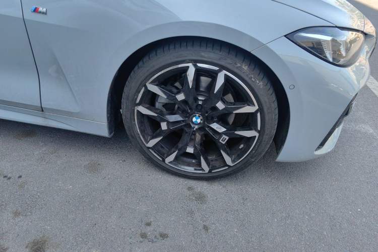 Used BMW 4 Series 2024 430i M Sport Night Edition Right Front Wheel Hub