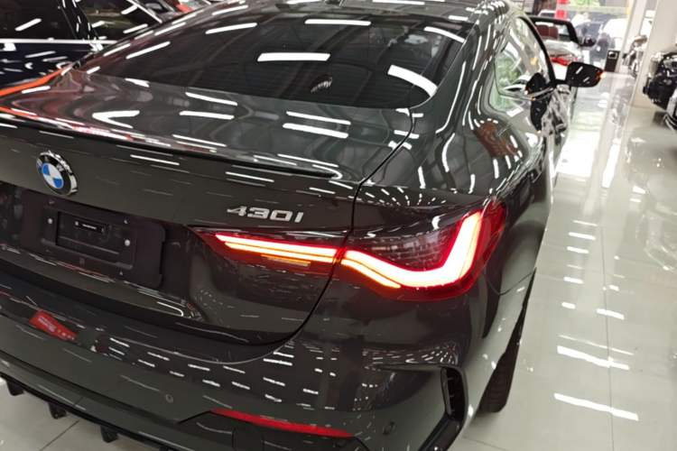 Used BMW 4 Series 2024 430i M Sport Night Edition Right Rear Taillight