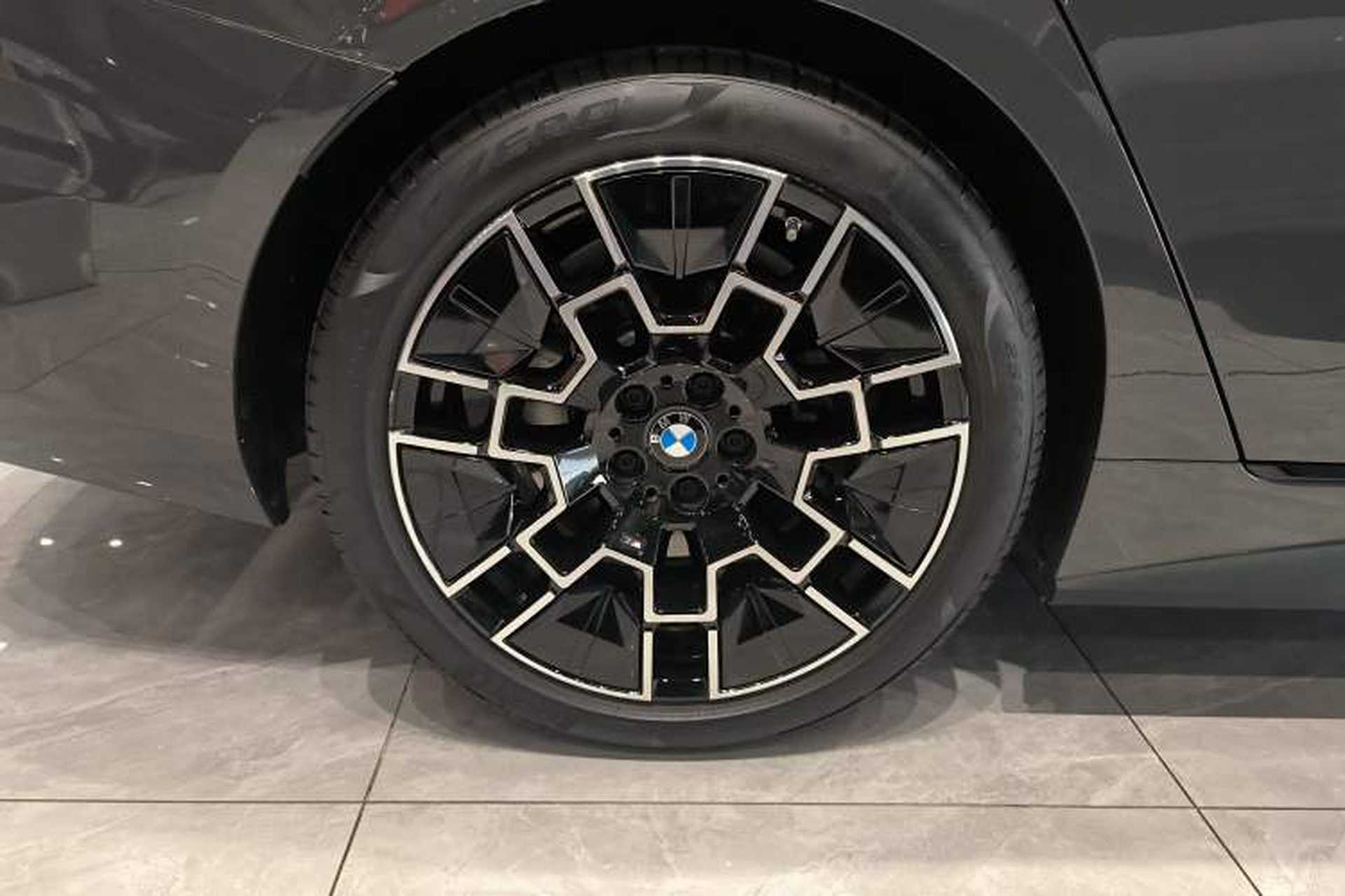 Used BMW 4 Series 2024 430i Gran Coupe M Sport Night Edition Package Right Rear Wheel Hub