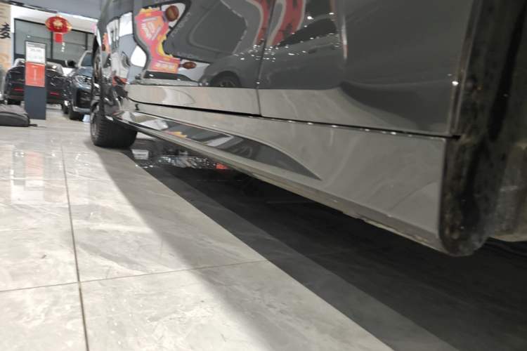 Used BMW 4 Series 2024 430i M Sport Night Edition Right Side Sill