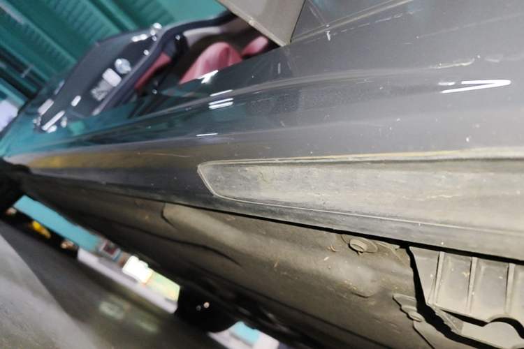 Used BMW 4 Series 2024 425i M Sport Package Right Side Sill