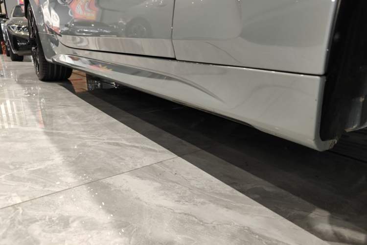 Used BMW 4 Series 2024 430i M Sport Night Edition Right Side Sill