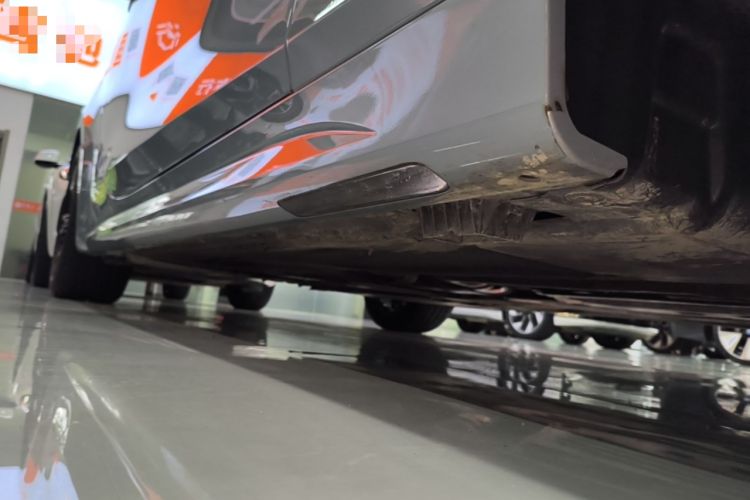 Used BMW 4 Series 2024 425i M Sport Package Right Side Sill