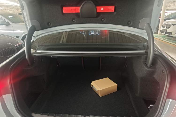 Used BMW 4 Series 2024 425i M Sport Package Trunk