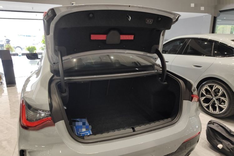 Used BMW 4 Series 2024 430i M Sport Night Edition Trunk