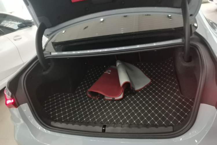 Used BMW 4 Series 2024 430i M Sport Night Edition Trunk