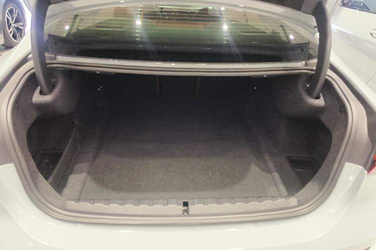 Used BMW 4 Series 2024 430i M Sport Night Edition Trunk