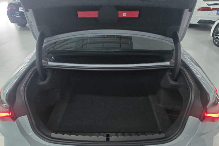 Used BMW 4 Series 2024 430i M Sport Night Edition Trunk