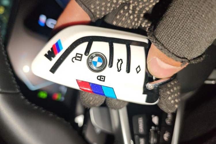 Used BMW 4 Series 2024 430i Convertible M Sport Night Edition Package Vehicle Key