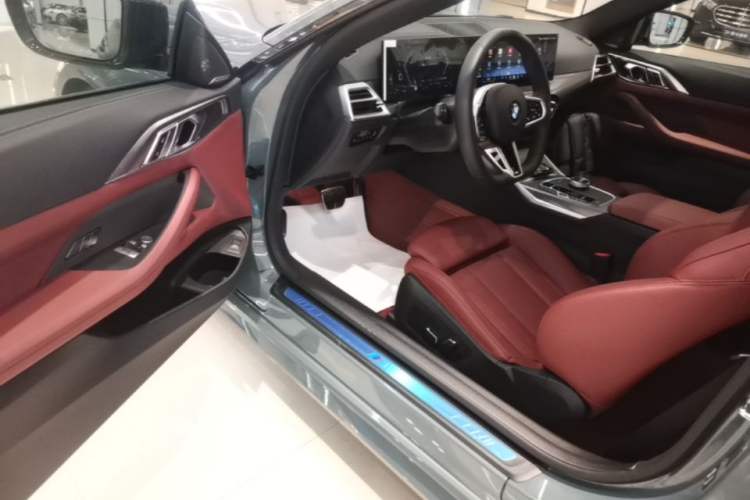 Used BMW 4 Series 2024 430i M Sport Night Edition Driver Seat