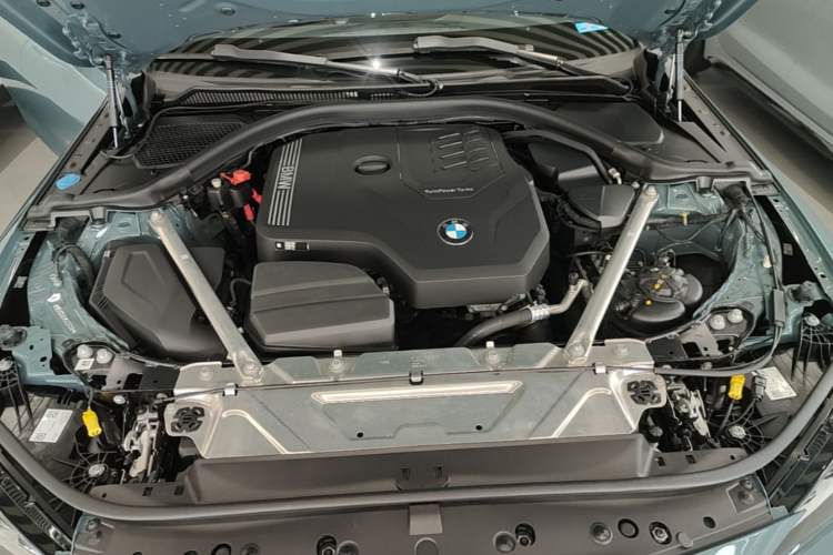 Used BMW 4 Series 2024 425i M Sport Package Engine Bay