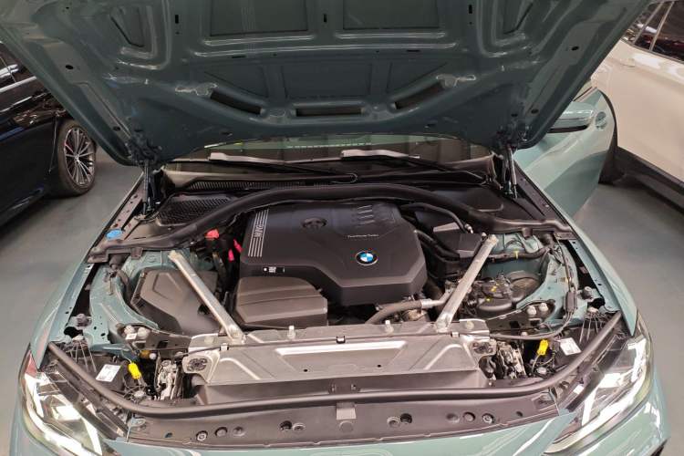 Used BMW 4 Series 2024 425i M Sport Package Engine Bay