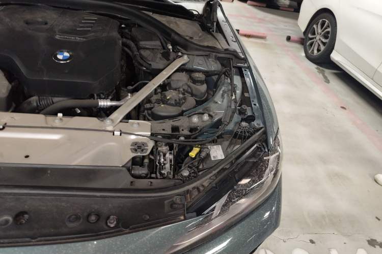 Used BMW 4 Series 2024 430i M Sport Night Edition Engine Bay Left