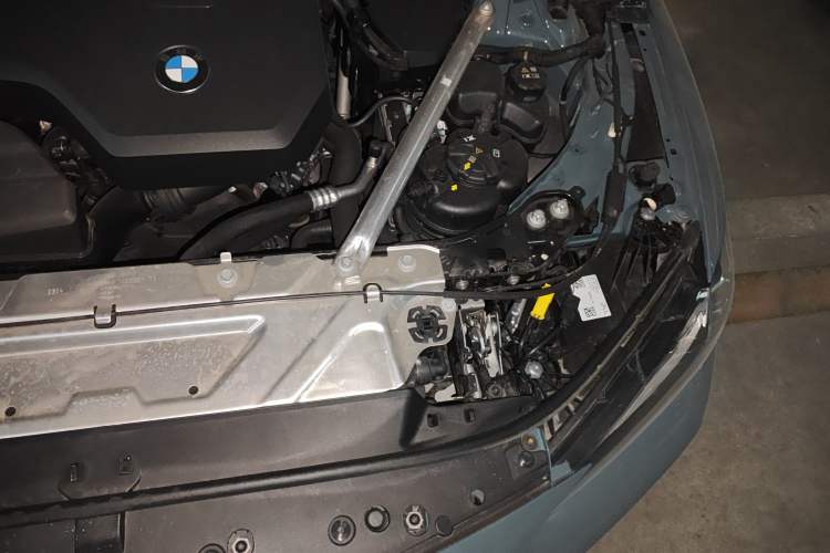 Used BMW 4 Series 2024 430i M Sport Night Edition Engine Bay Left