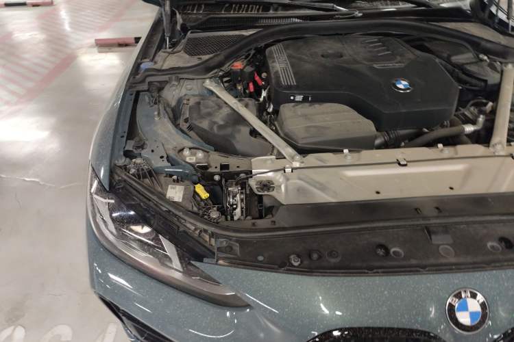 Used BMW 4 Series 2024 430i M Sport Night Edition Engine Bay Right