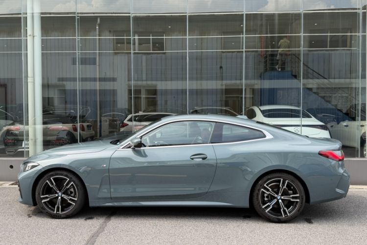 Used BMW 4 Series 2024 425i M Sport Package Exterior 3