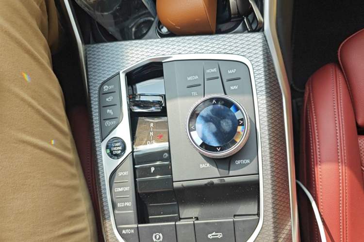 Used BMW 4 Series 2024 430i Convertible M Sport Night Edition Package Gear Lever