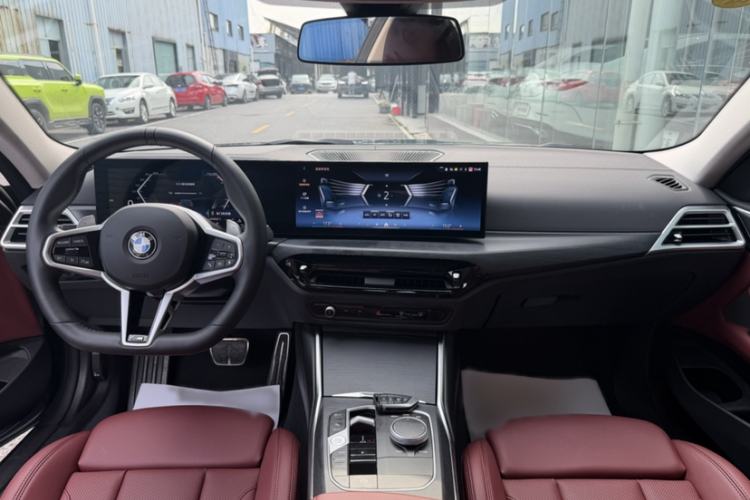 Used BMW 4 Series 2024 425i M Sport Package Interior 2