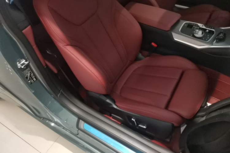 Used BMW 4 Series 2024 430i M Sport Night Edition Right Front Seat