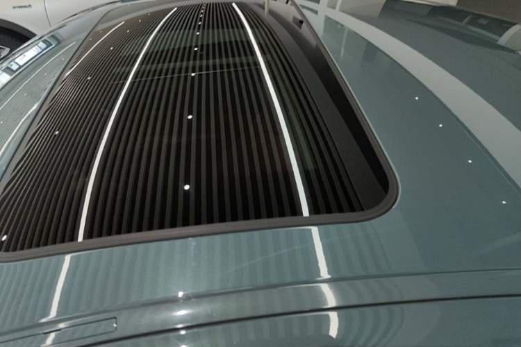 Used BMW 4 Series 2024 425i M Sport Package Roof
