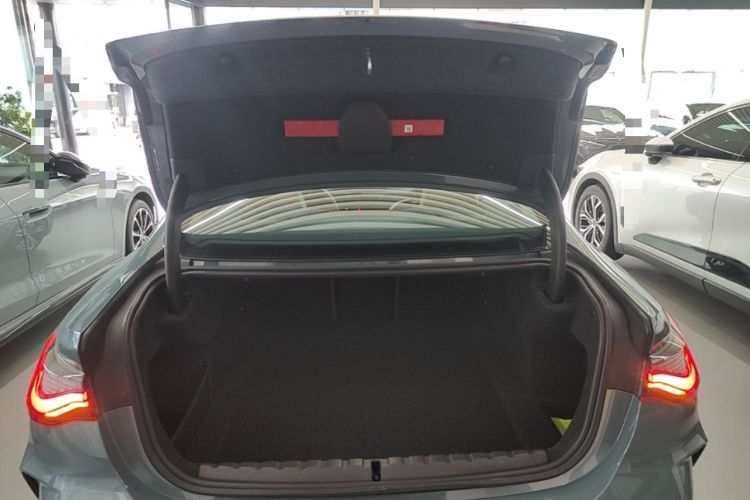 Used BMW 4 Series 2024 425i M Sport Package Trunk