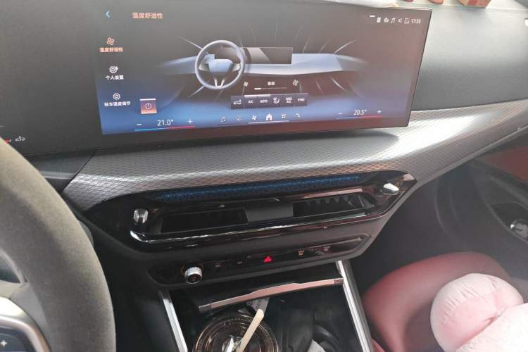 Used BMW 4 Series 2024 430i M Sport Night Edition Audio And AC Panel