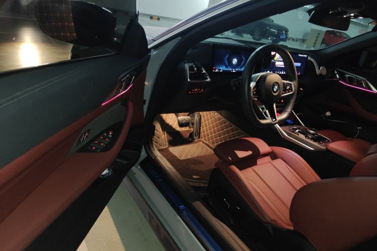 Used BMW 4 Series 2024 425i Convertible M Sport Package Driver Seat