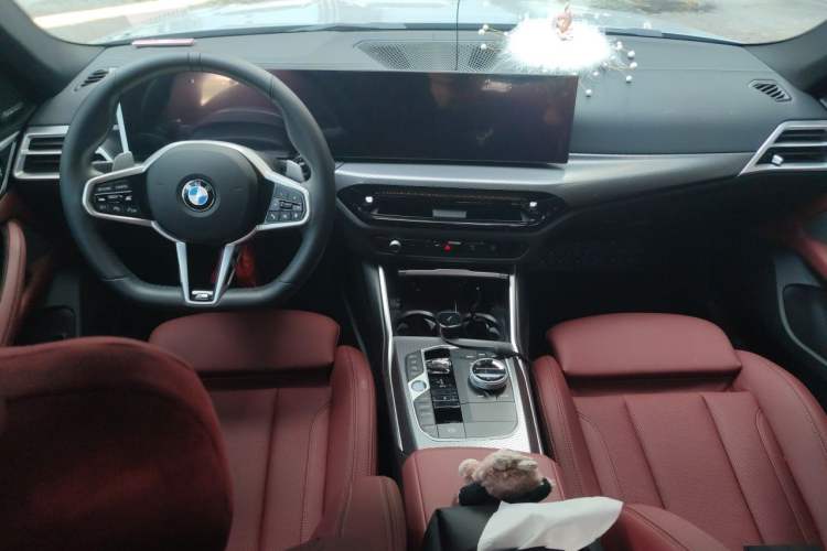 Used BMW 4 Series 2024 430i Gran Coupe M Sport Night Edition Package Center Console