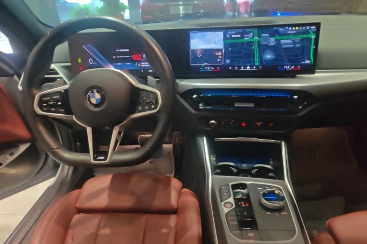 Used BMW 4 Series 2024 430i M Sport Night Edition Center Console