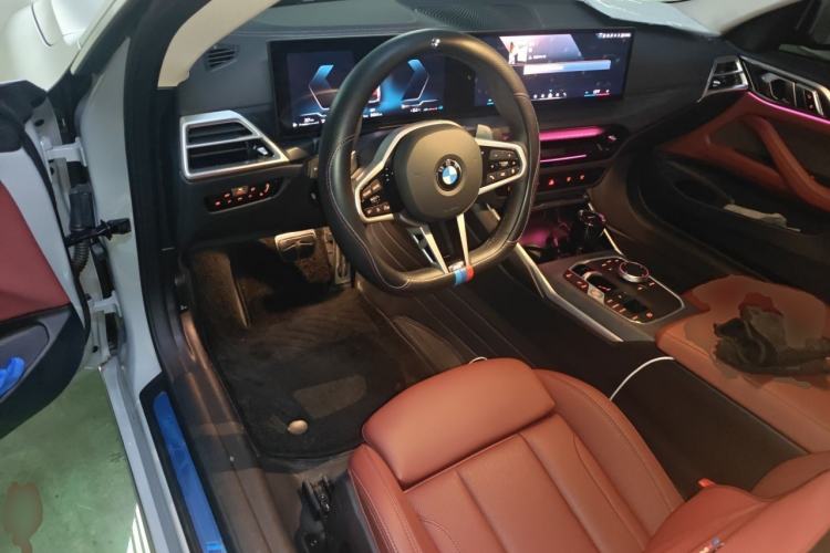 Used BMW 4 Series 2024 425i M Sport Package Center Console