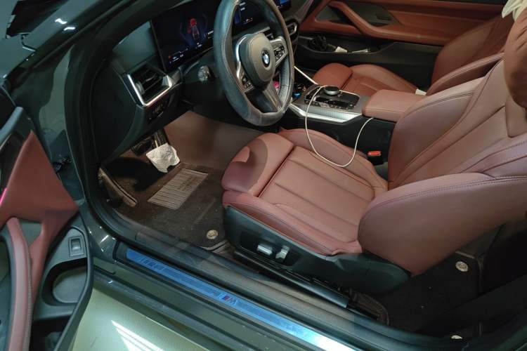 Used BMW 4 Series 2024 425i M Sport Package Driver Seat