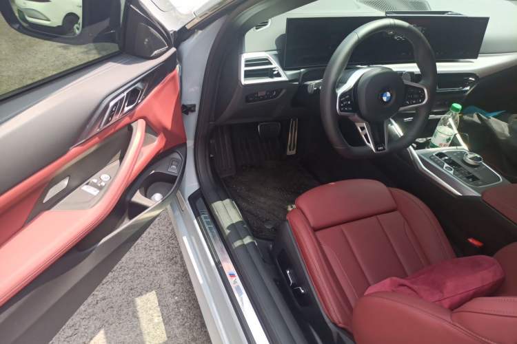 Used BMW 4 Series 2024 430i M Sport Night Edition Driver Seat