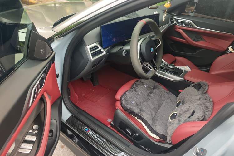 Used BMW 4 Series 2024 430i M Sport Night Edition Driver Seat
