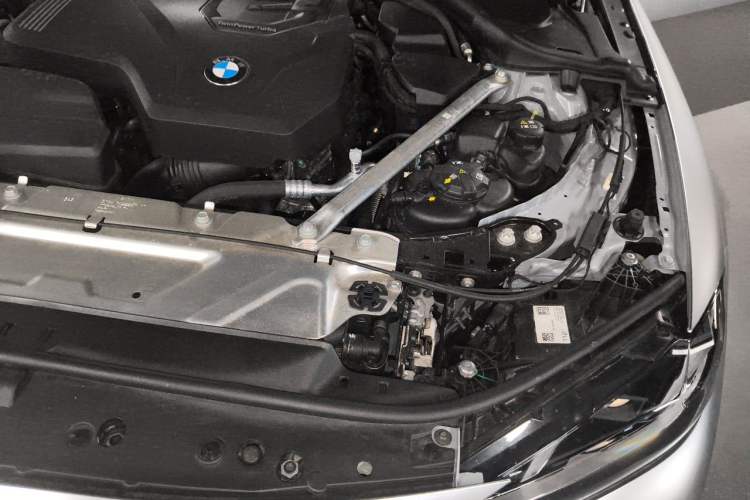 Used BMW 4 Series 2024 430i M Sport Night Edition Engine Bay Left