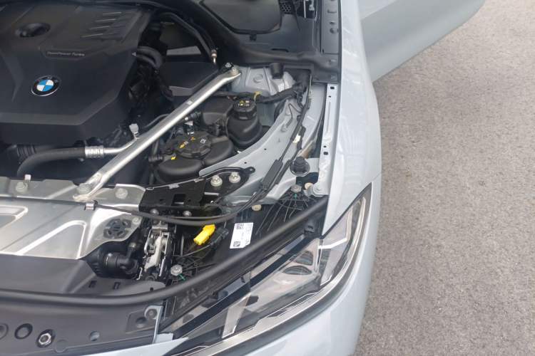 Used BMW 4 Series 2024 430i M Sport Night Edition Engine Bay Left