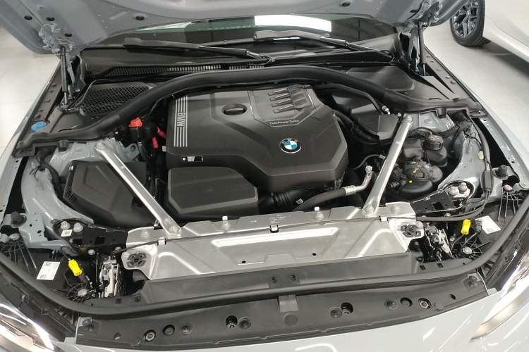 Used BMW 4 Series 2024 430i M Sport Night Edition Engine Bay