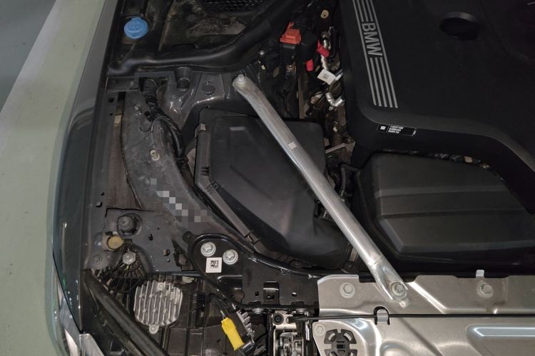 Used BMW 4 Series 2024 425i M Sport Package Engine Bay Right