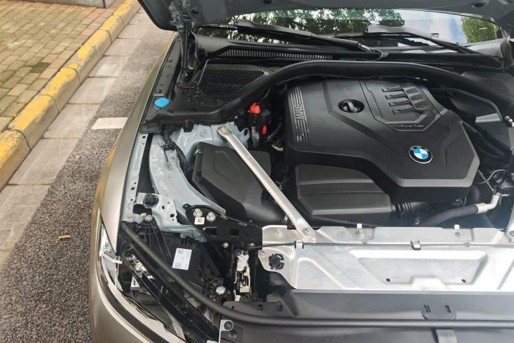Used BMW 4 Series 2024 430i M Sport Night Edition Engine Bay Right