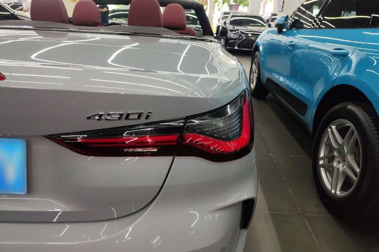 Used BMW 4 Series 2024 430i Convertible M Sport Night Edition Package Exterior 6
