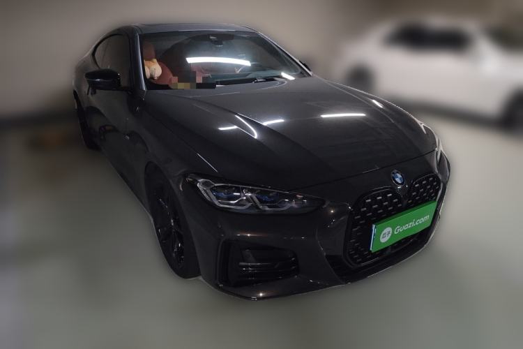 Used BMW 4 Series 2024 425i M Sport Package Front Right 45 Deg