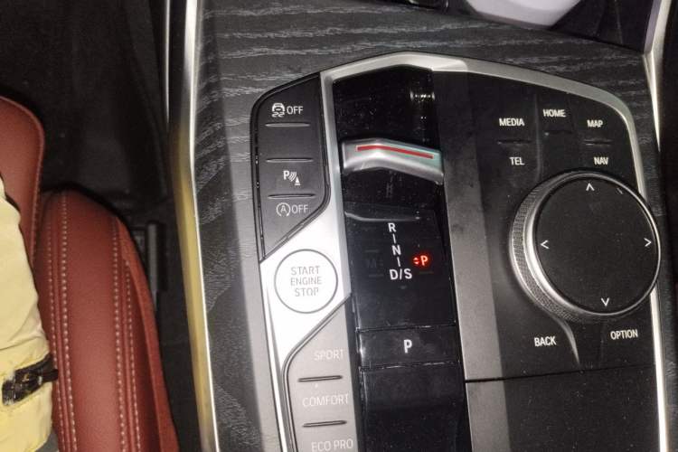 Used BMW 4 Series 2024 425i M Sport Package Gear Lever