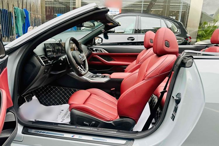 Used BMW 4 Series 2024 430i Convertible M Sport Night Edition Package Interior 1