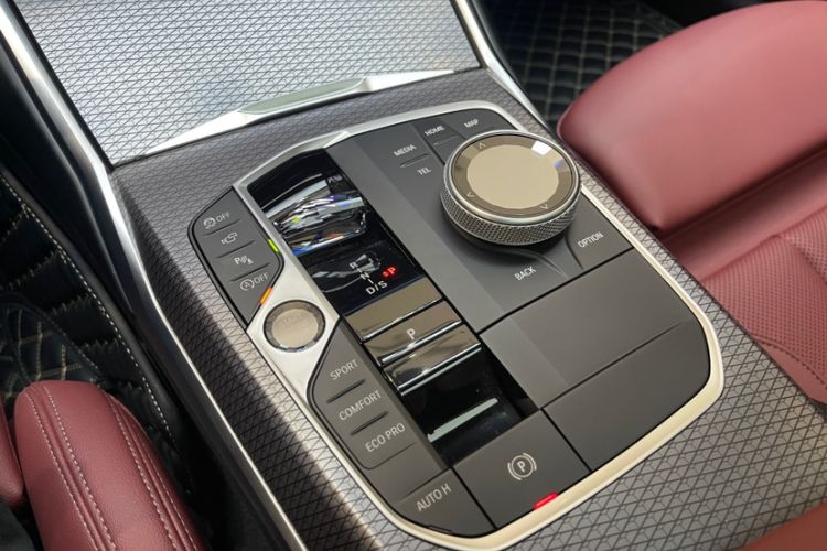 Used BMW 4 Series 2024 430i M Sport Night Edition Interior 3